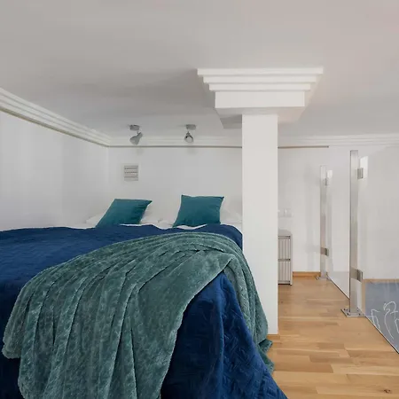 Unique With Remote Work Space In By Renters Apartamento *