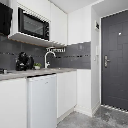 Unique With Remote Work Space In By Renters * Varsóvia