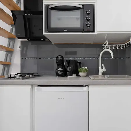 Unique With Remote Work Space In By Renters Varsóvia