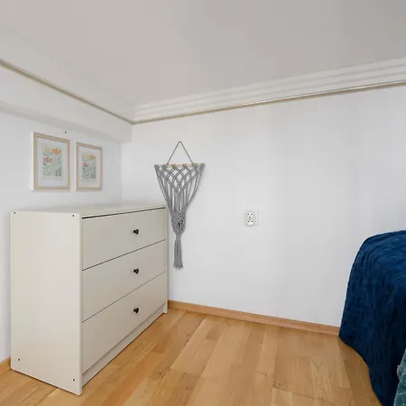 Unique With Remote Work Space In By Renters Apartamento Varsóvia